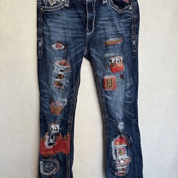Rock Revival Jeans - Picture 15 of 16